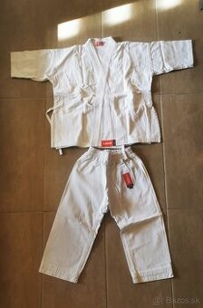 Výstroj na karate