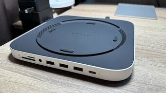 Satechi USB-C Aluminium Stand & Hub pre Mac Mini with SSD