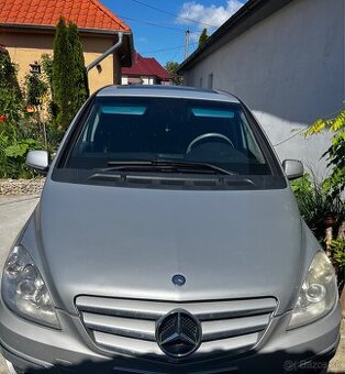 Mercedes B180