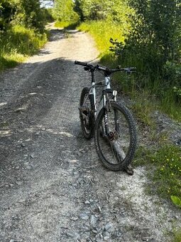 Cross hexagon v4 MTB collection
