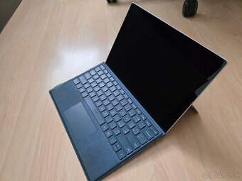 Microsoft Surface Pro 7