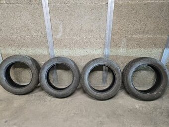 Predam 4x letne pneu 225/60/R18 - 1