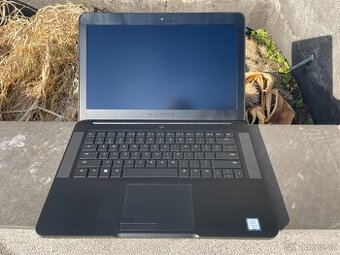 hracia mašina - Razer Blade - NVIDIA GTX 1060, CPU i7-7700HQ