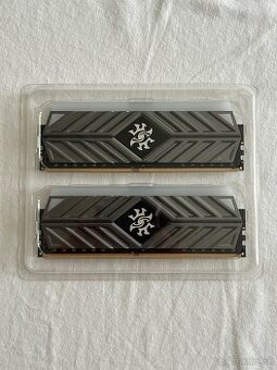 Adata XPG Spectrix RGB DDR4 16GB (2x8GB) 3600MHz CL18