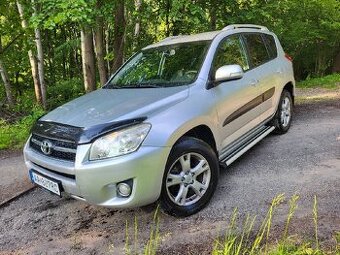 TOYOTA RAV4 2.0 Valvematic 116 kW, CVT automat 4x4