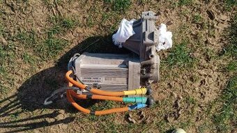 Elektromotor s prevodovkou