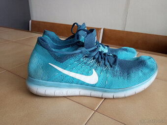 Panske bezecke tenisky NIKE FREE RN Flyknit.