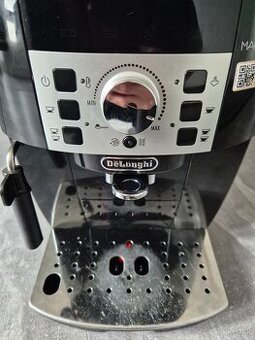 Kávovar Delonghi Magnifica S