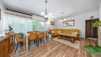 Predáme veľký 2izbový byt s garážou v Rovinke