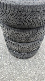 225/60R18