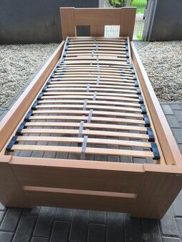 posteľ 94x208cm veľmi kvalitná v demonte aj 2ks