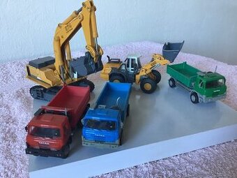 TATRA 815 LIEBHERR 974 & 580