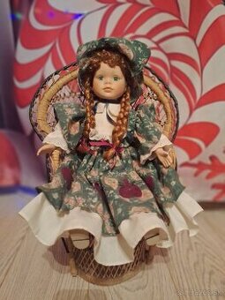 Porcelánová bábika