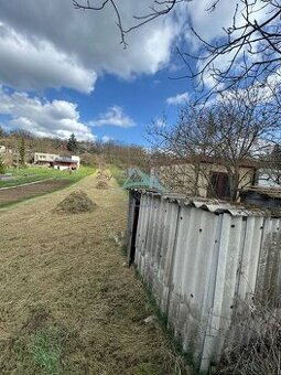Na predaj vinica Sahy