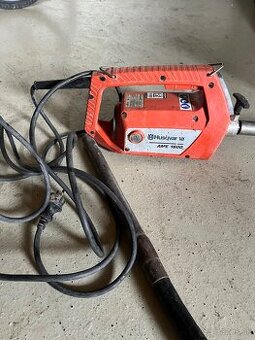 Vibrátor na betón Husqvarna