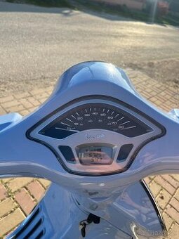 Vespa 50