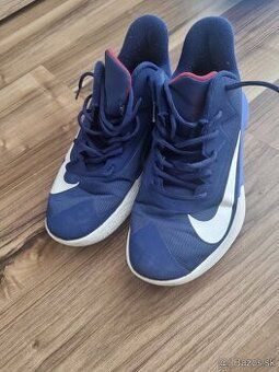BOTASKY NIKE 42,5