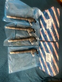 VSTREKOVACIE TRISKY BOSCH 0445110646