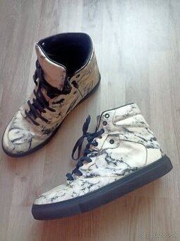 Balenciaga Marble