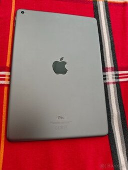 Predám Tablet Apple iPad 10.2 (2021) Wi-Fi 64GB