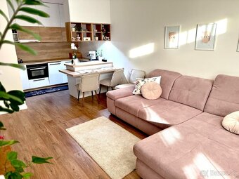 Moderný 2-izbový s predzáhradkou a park miestom - 1