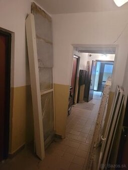 Hlinikové AL -Zasklenie celého balkóna.