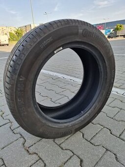 Pneumatika Continental Ultracontact 215/55 R16 93V