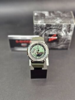 Pánske hodinky Casio G-Shock GM-2100B-3AER