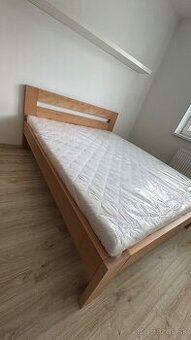 Manželská postel Buk