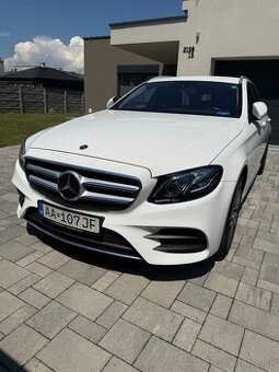 Mercedes-Benz E220d 9G-Tronic AMG Line 4Matic