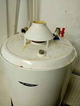 Plinovy ohrievač vody ariston thermo