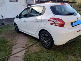 Peugeot 208 1.4 vti