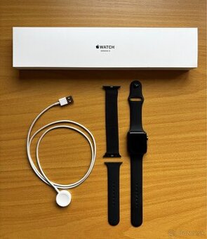 Apple Watch Series 3, 42 mm – vo výbornom stave