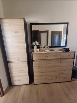 Botník a skriňa do chodby