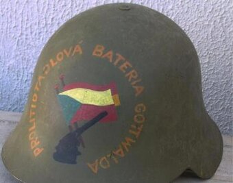 Prilba typu M 34  Eibar