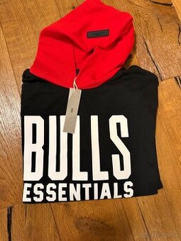 Predám pánsku mikinu ESSENTIALS “NBA BULLS”