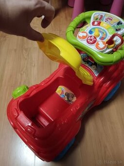 Motorky, kosačka a autíčko