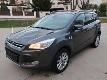 Ford Kuga Titanium r.2016 4x4 1.majiteľ-VÝRAZNE ZNÍŽENÁ CENA