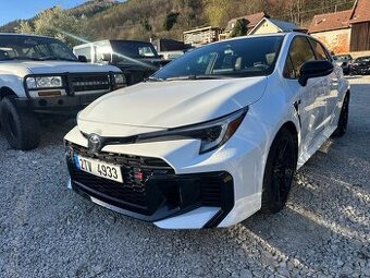 2025 Toyota Corolla GR 4x4 300 koni