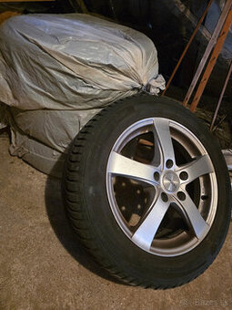 hl. disky Dezent s pneu Hankook Winter icept RS2 205/55 R16