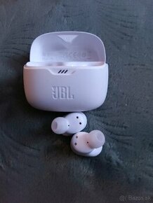 Predám Bluetooth slúchadlá JBL Tune Buds White - 1