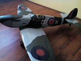 Predám model lietadla Spitfire M:1:10