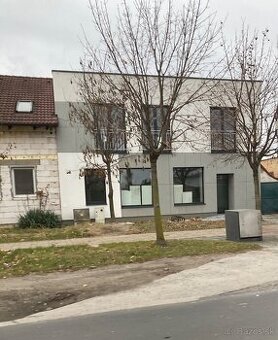 Priestory pre služby vo Veľkych Levároch.