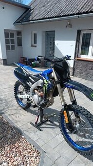Yamaha yzf250