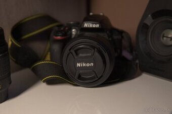 Nikon D3400 s príslušenstvom