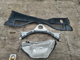Audi A6 C7 rozpera , prepazka , torpedo stieracov