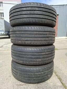 Komplet plech. disky R16 + letné pneu 205/55 R16 zn. Sava