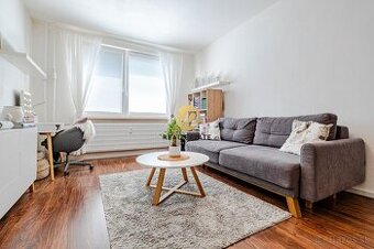Na PREDAJ 3i klimatizovaný byt 83m2 s balkónom