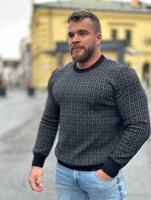 Luxusný svetrik Givenchy čierno sivý - 1