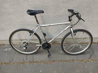 {27}  Horský bicykel Maverick